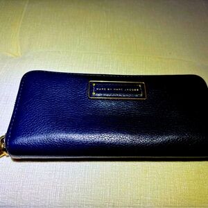 Marc by Marc Jacob Navy Blue Pebble Wallet